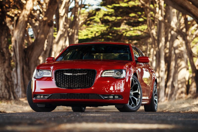 Chrysler 300 II (facelift 2015) S 3.6 (305 Hp) AWD Automatic